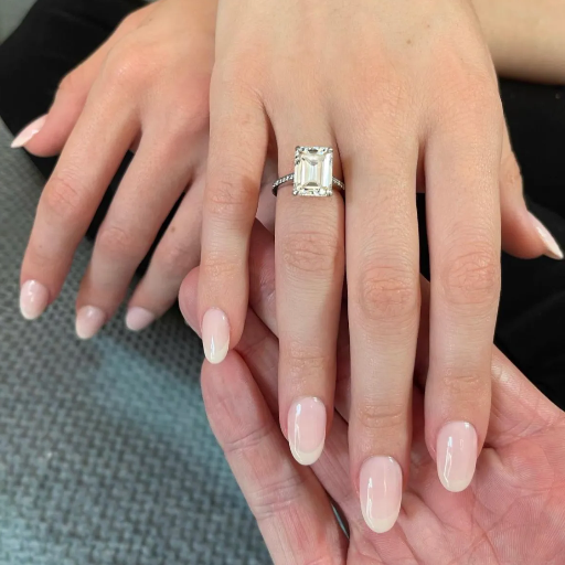 Creating the Perfect French Tip with American Manicure